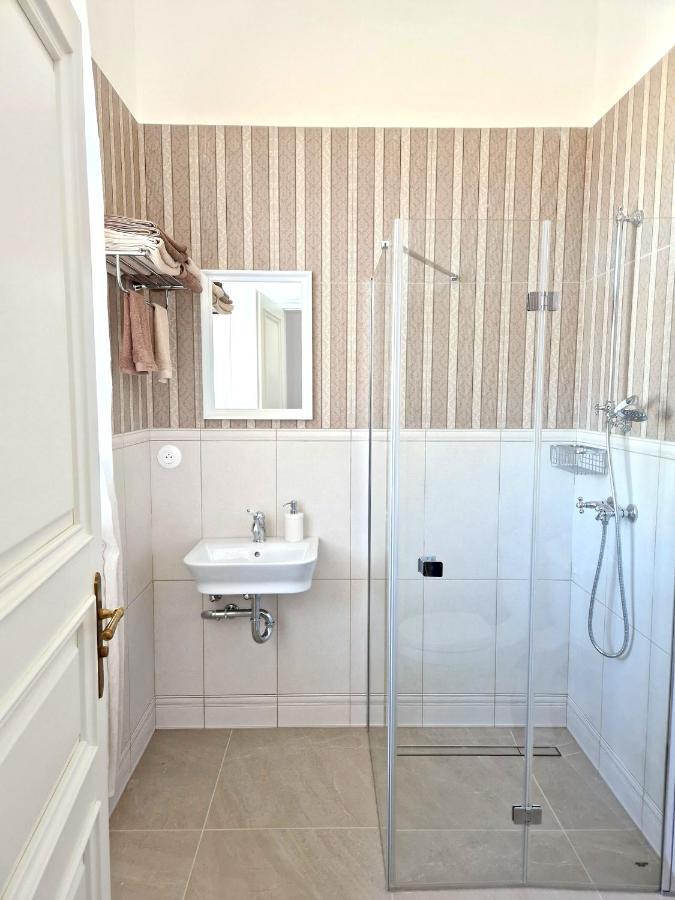 Villa Follemira Cz - Kitchen - Garden - Bike Storage Pencin 外观 照片